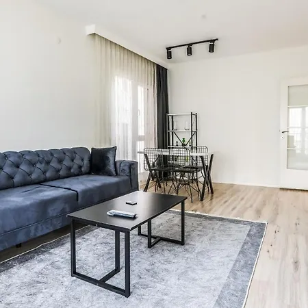 Modern Flat With Balcony In Tuzla Lejlighed