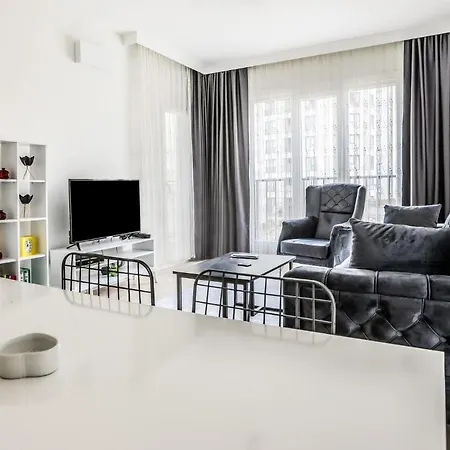 Apartment Modern Flat With Balcony In Tuzla